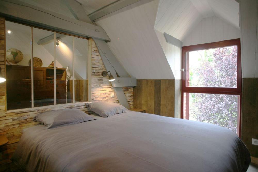 Le Clos Bener Yvre-l'Eveque Exterior photo